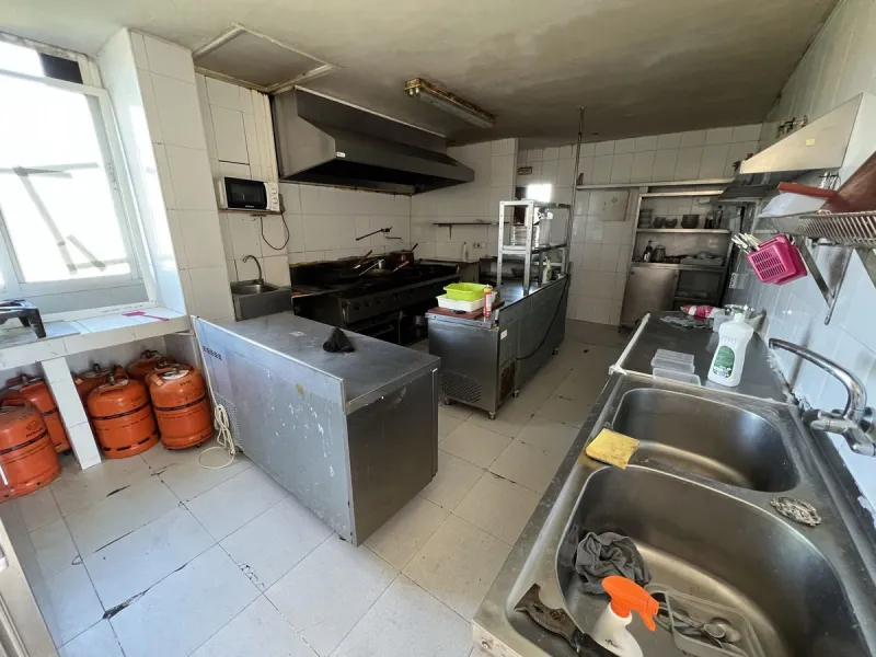 Commercial premises for sale - high visibility location in commercial centre located close to El Paraiso / Benavista / Bel Air / Cancelada.