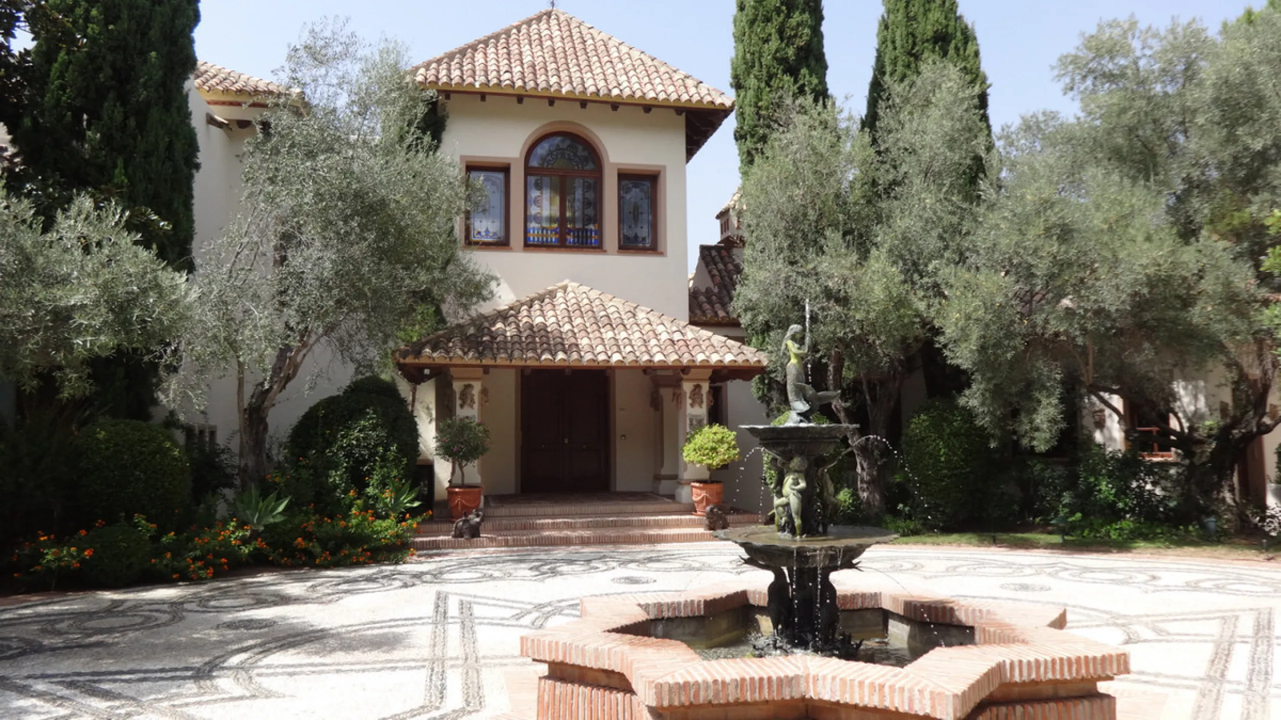 CHARMING AND LUXURIOUS HOLIDAY DOMICILE IN MARBELLA