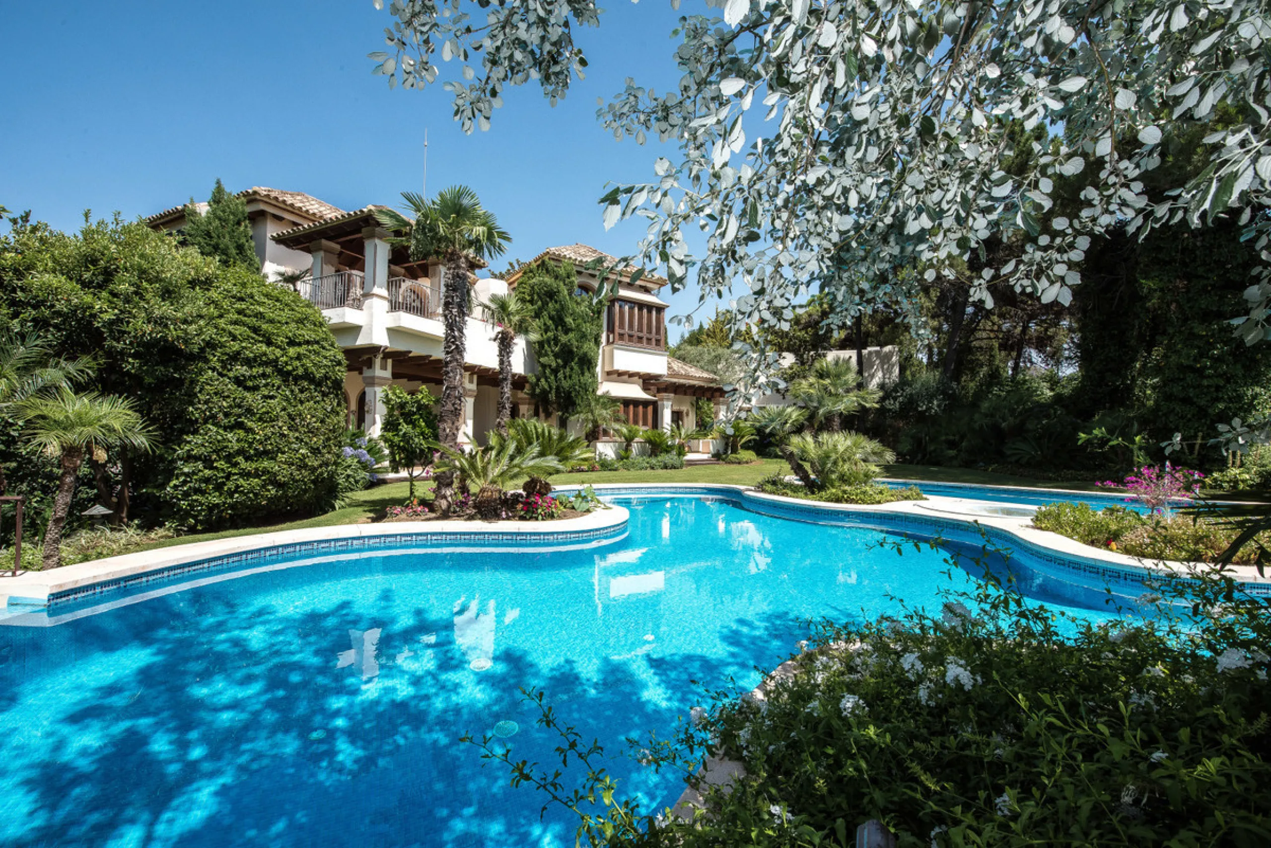 CHARMING AND LUXURIOUS HOLIDAY DOMICILE IN MARBELLA