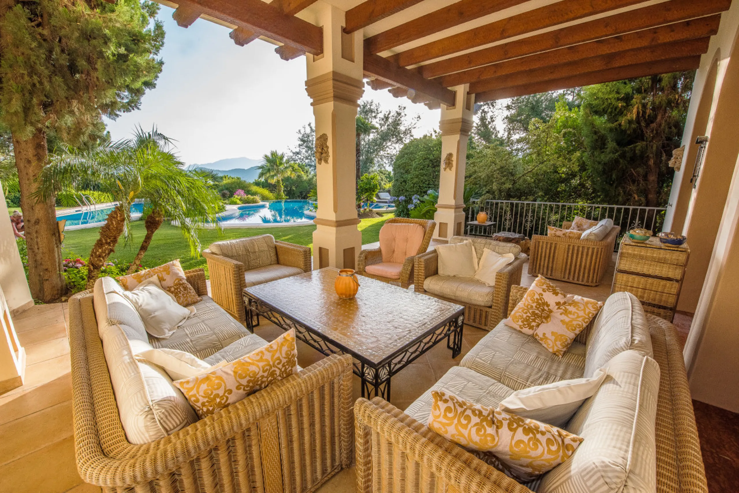 CHARMING AND LUXURIOUS HOLIDAY DOMICILE IN MARBELLA