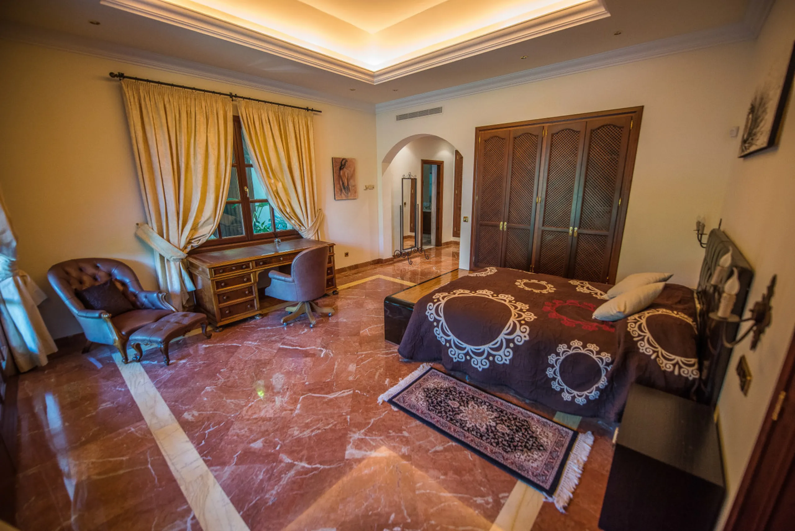 CHARMING AND LUXURIOUS HOLIDAY DOMICILE IN MARBELLA