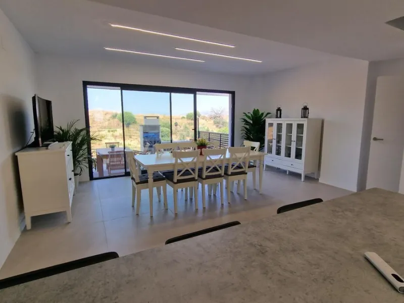 Corner Townhouse of Recent Construction in Alhaurín de la Torre