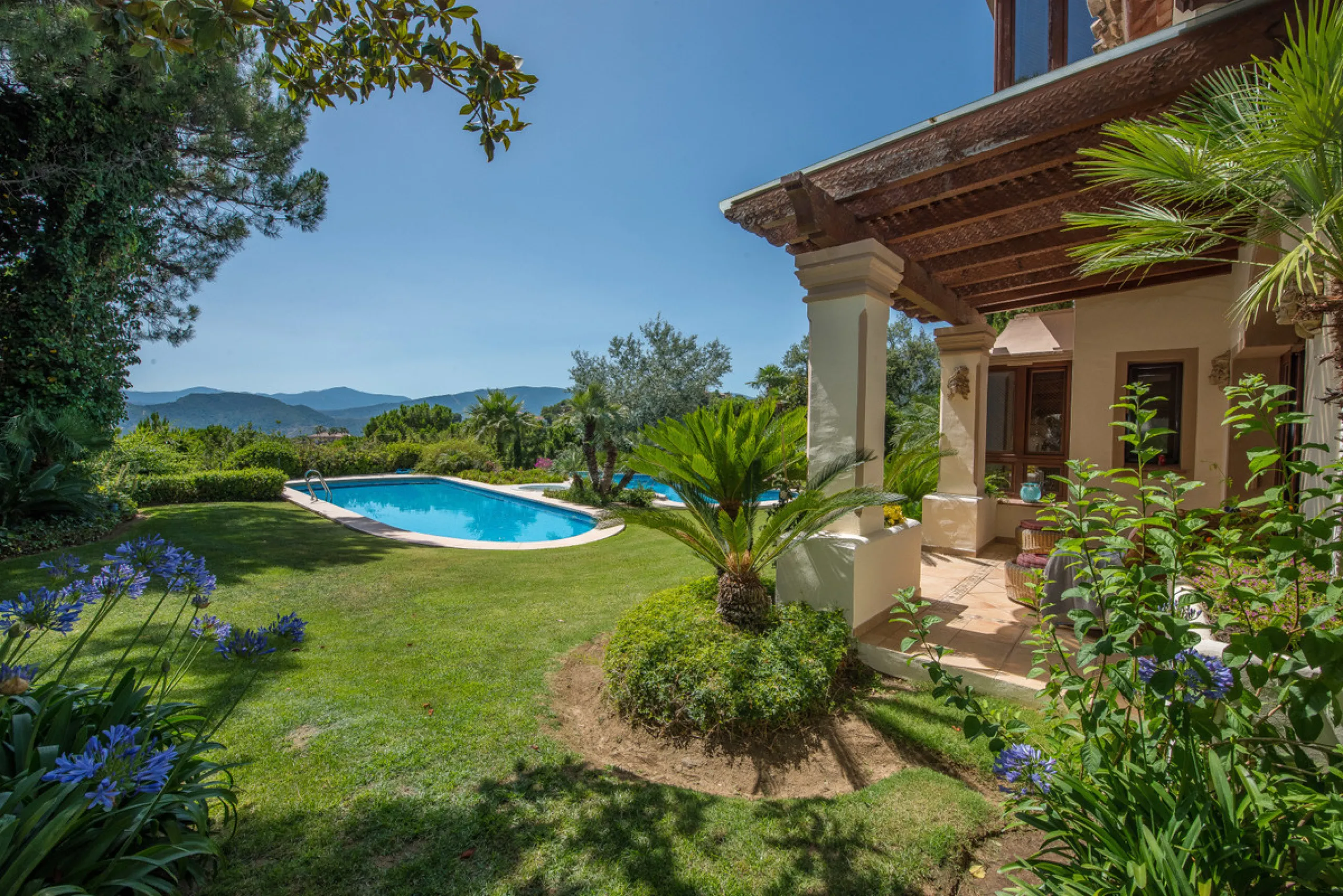 CHARMING AND LUXURIOUS HOLIDAY DOMICILE IN MARBELLA