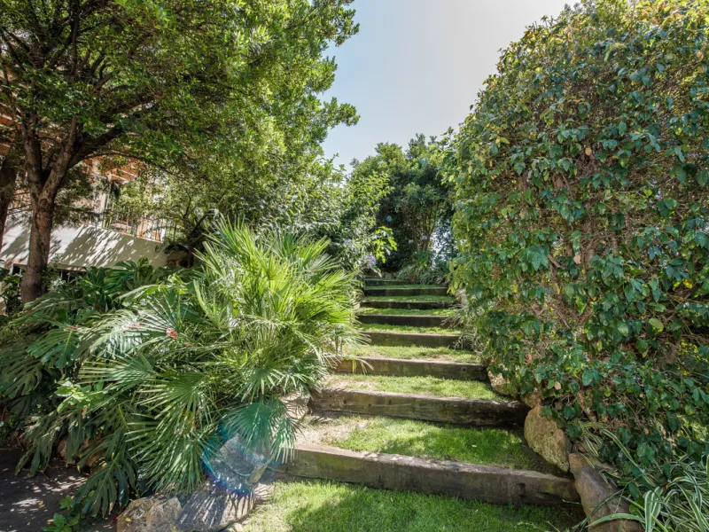 CHARMING AND LUXURIOUS HOLIDAY DOMICILE IN MARBELLA