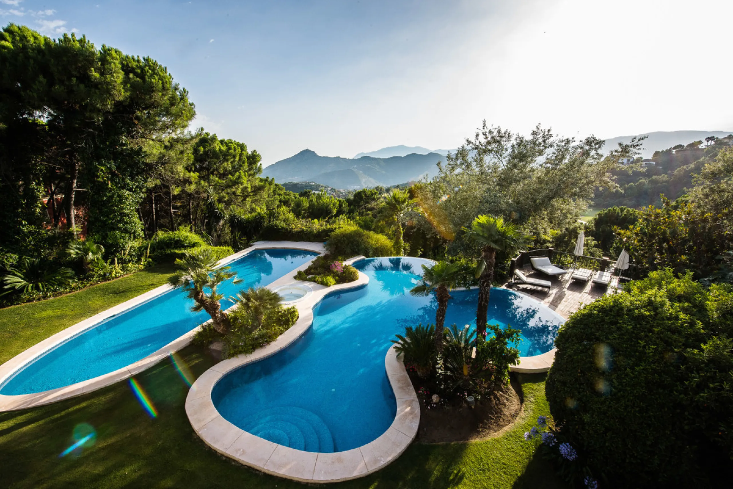 CHARMING AND LUXURIOUS HOLIDAY DOMICILE IN MARBELLA