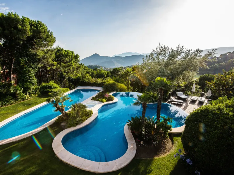 CHARMING AND LUXURIOUS HOLIDAY DOMICILE IN MARBELLA