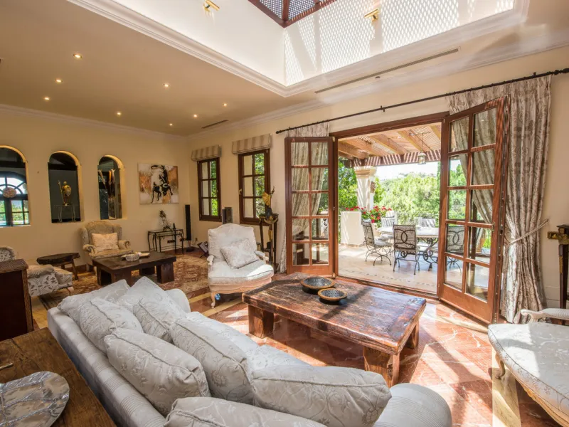 CHARMING AND LUXURIOUS HOLIDAY DOMICILE IN MARBELLA