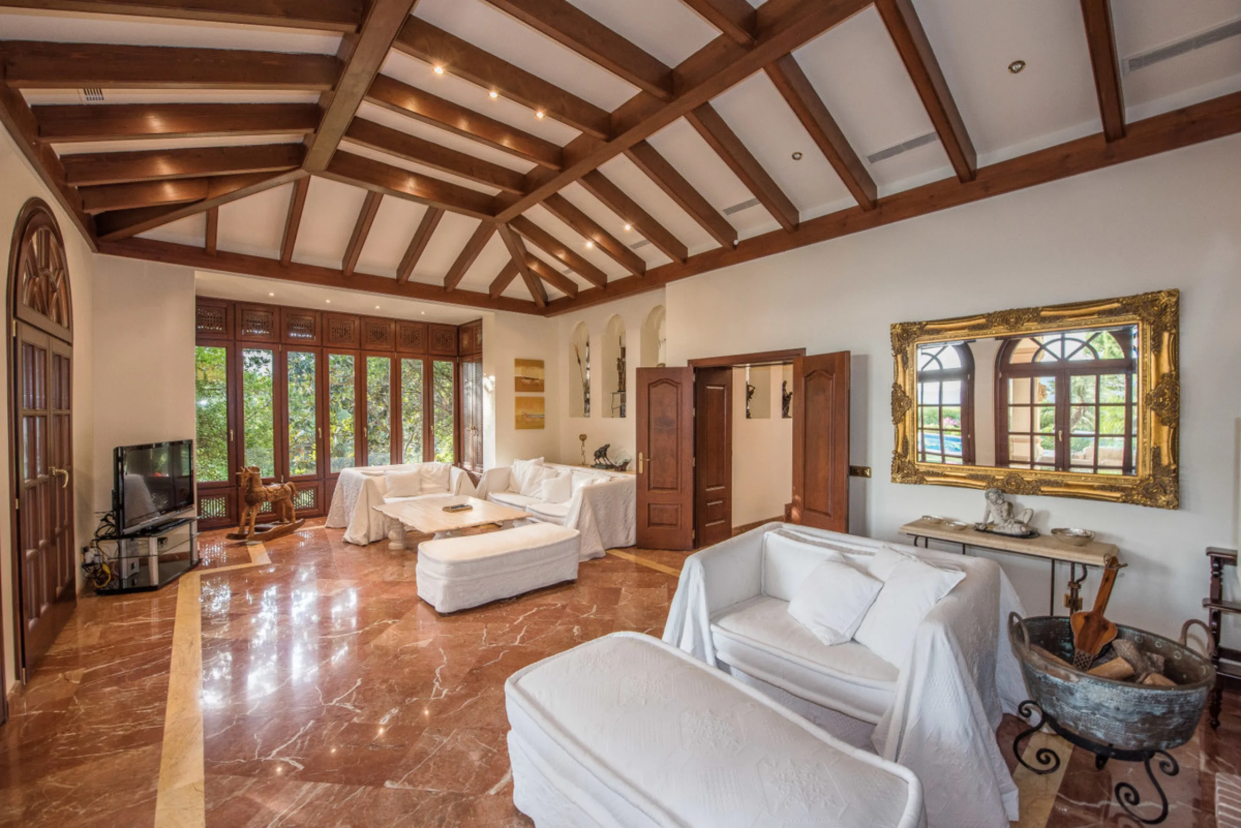 CHARMING AND LUXURIOUS HOLIDAY DOMICILE IN MARBELLA