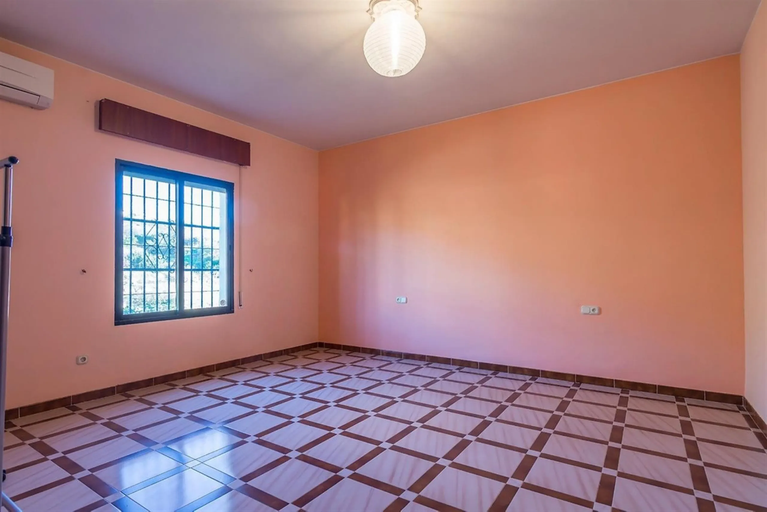 WE PRESENT THE UNIQUE VILLA JAZMIN, WITH ITS EXCELLENT LOCATION AND THE BEST VIEWS