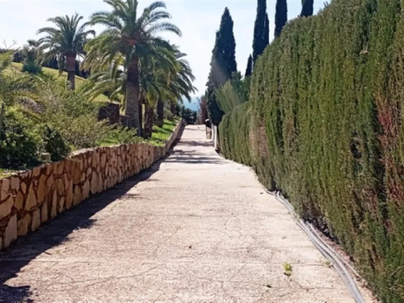 WE PRESENT THE UNIQUE VILLA JAZMIN, WITH ITS EXCELLENT LOCATION AND THE BEST VIEWS