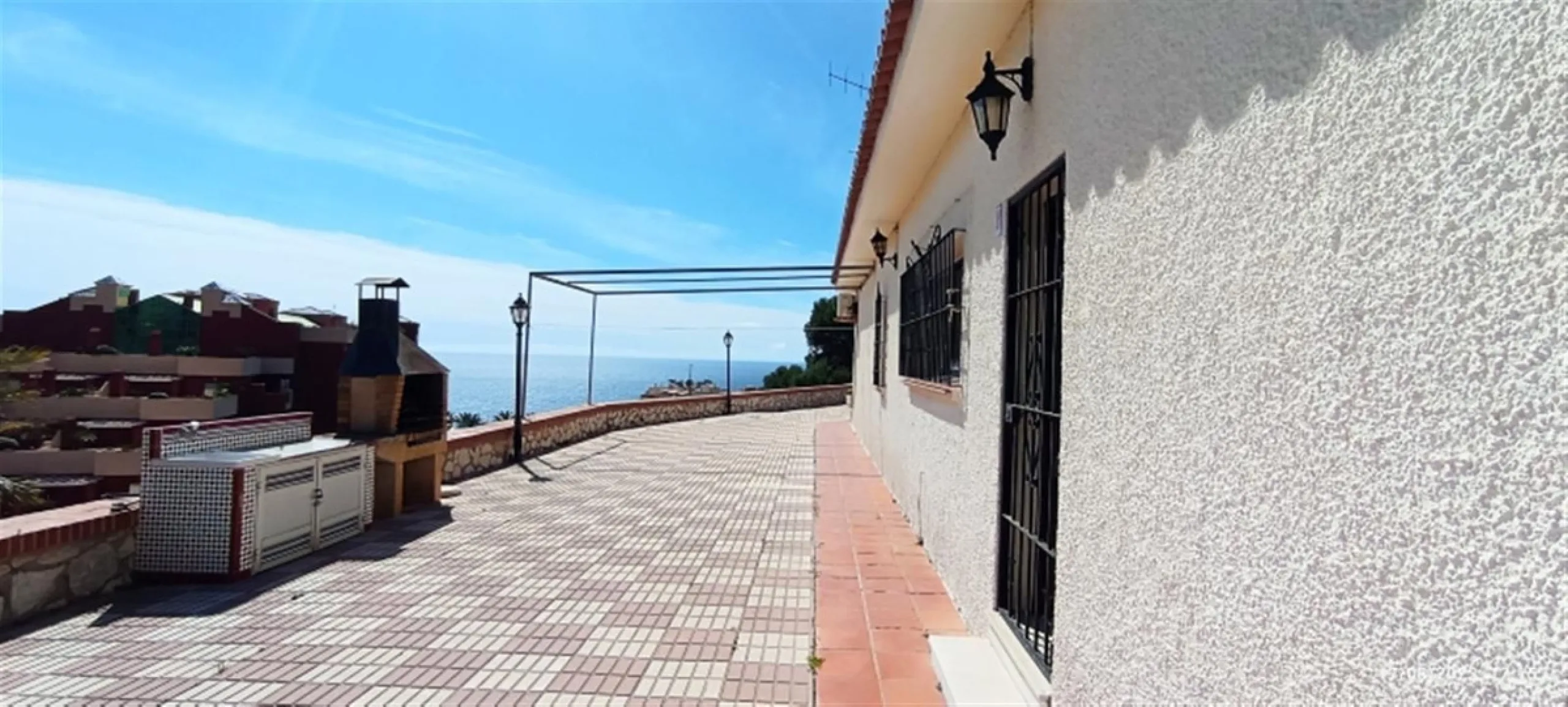 WE PRESENT THE UNIQUE VILLA JAZMIN, WITH ITS EXCELLENT LOCATION AND THE BEST VIEWS
