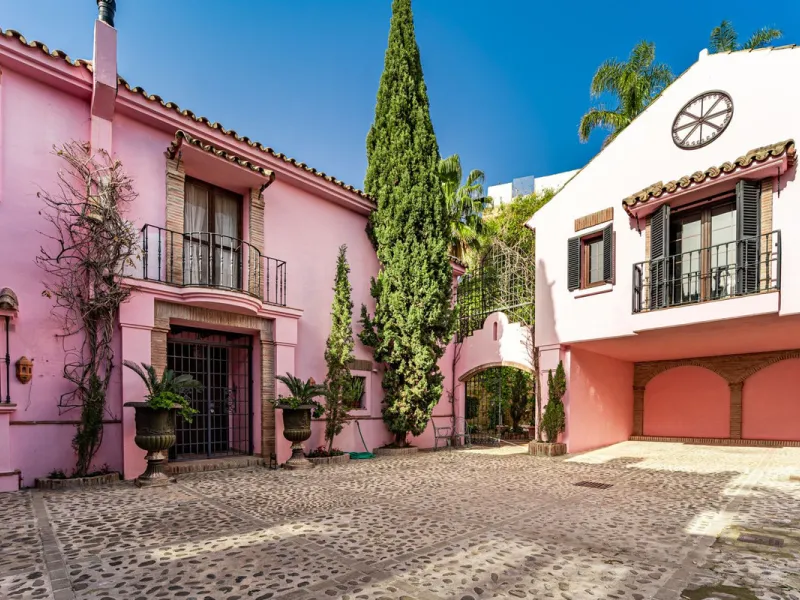 Grandeur and Stunning Andalusian PRIVATE Country House Designed by Renowned Architect Cesar De Leyva