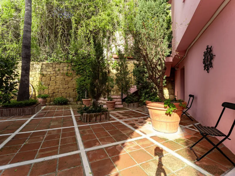 Grandeur and Stunning Andalusian PRIVATE Country House Designed by Renowned Architect Cesar De Leyva