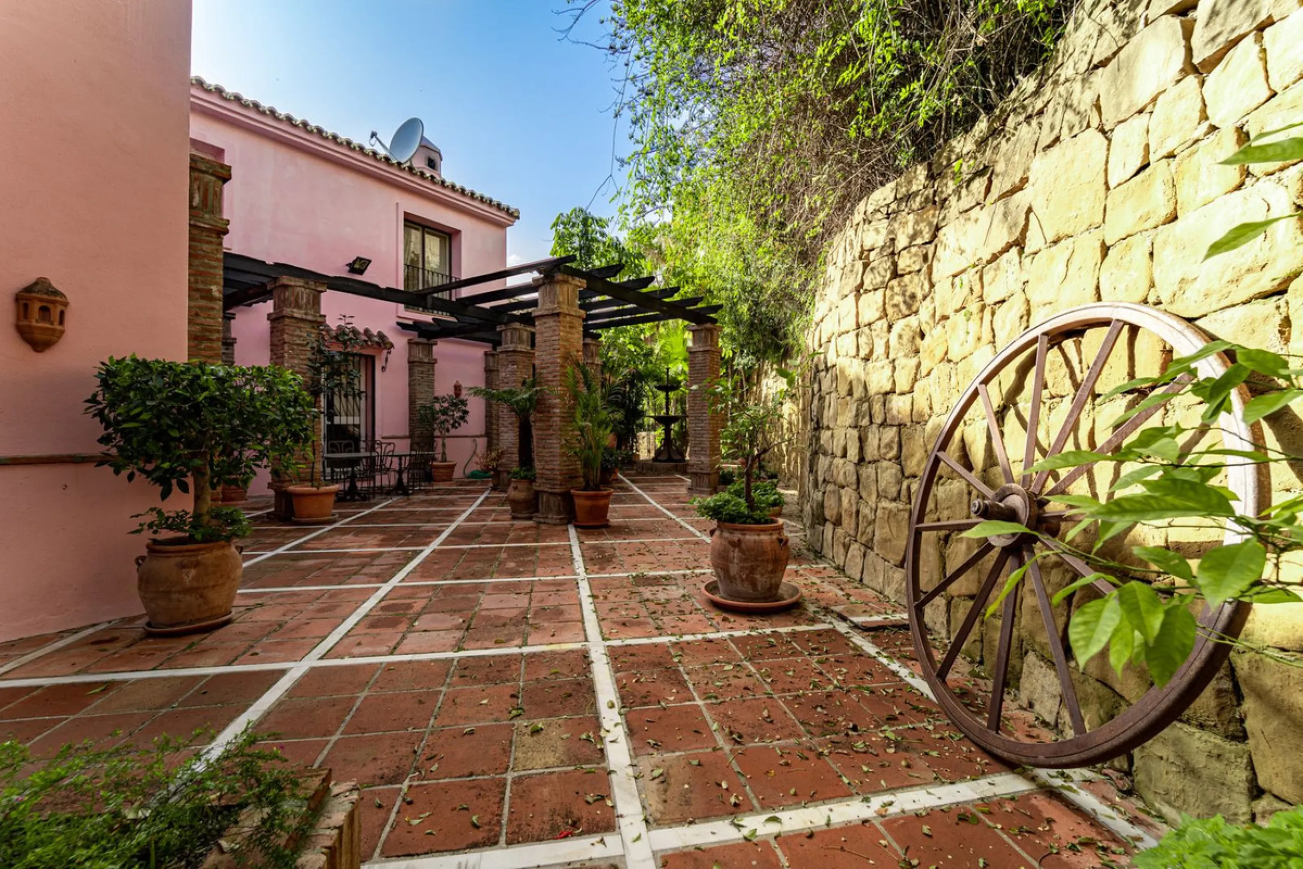 Grandeur and Stunning Andalusian PRIVATE Country House Designed by Renowned Architect Cesar De Leyva