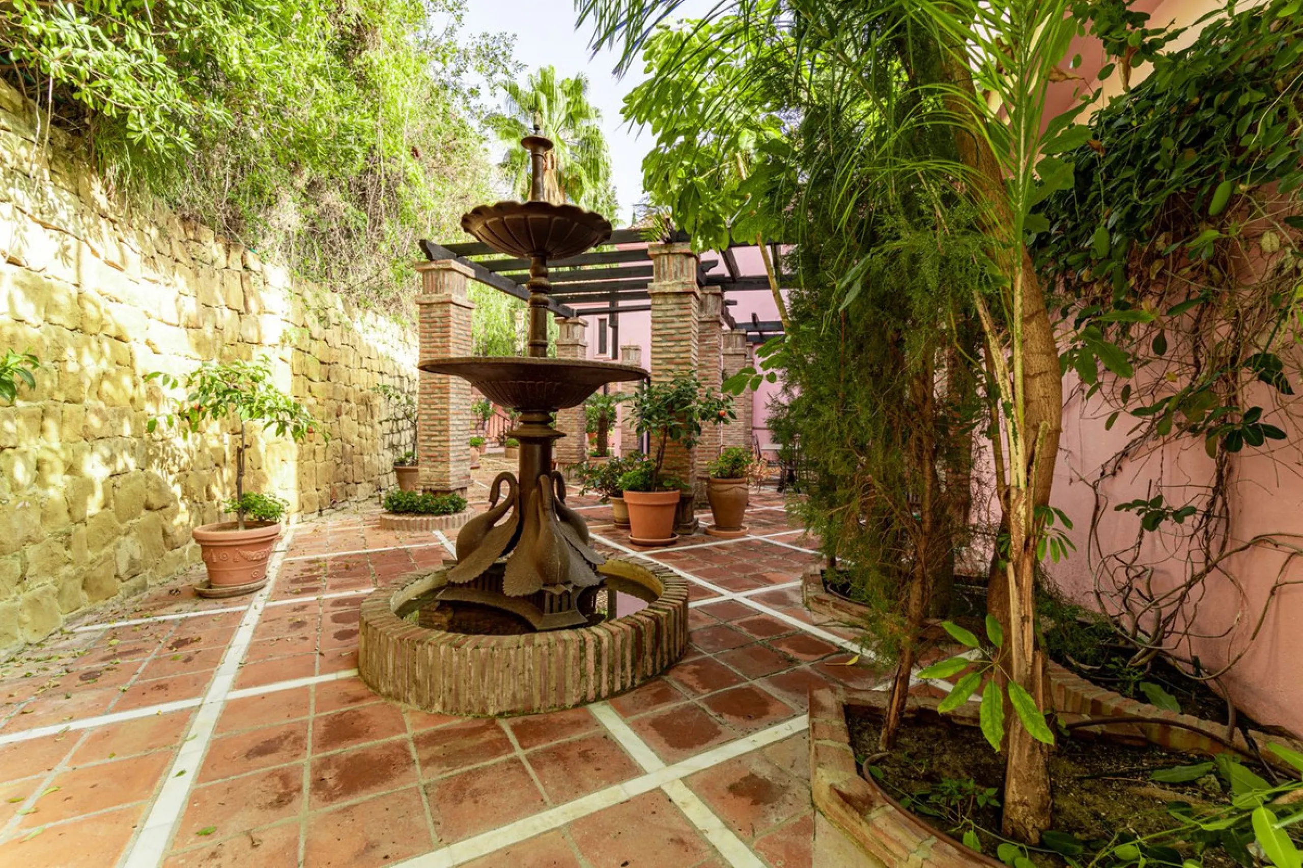 Grandeur and Stunning Andalusian PRIVATE Country House Designed by Renowned Architect Cesar De Leyva