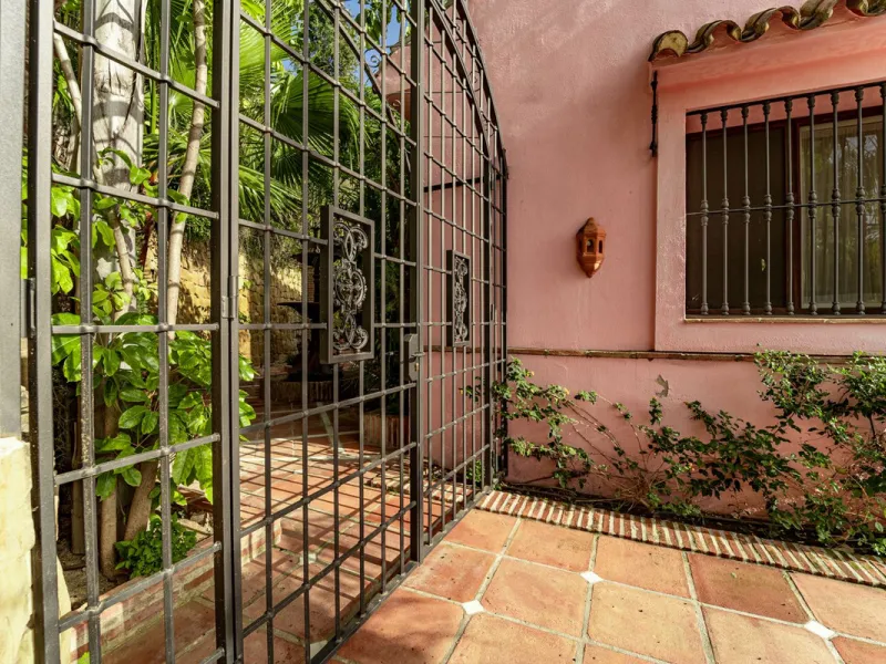 Grandeur and Stunning Andalusian PRIVATE Country House Designed by Renowned Architect Cesar De Leyva