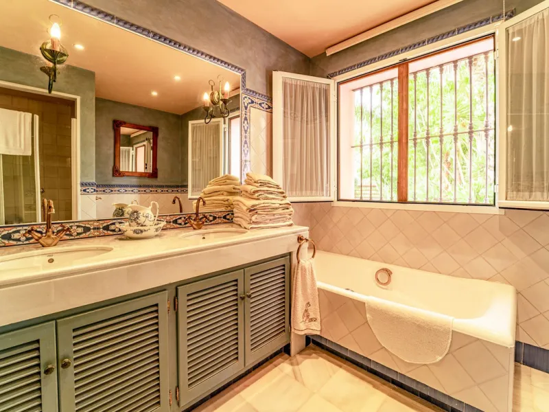 Grandeur and Stunning Andalusian PRIVATE Country House Designed by Renowned Architect Cesar De Leyva