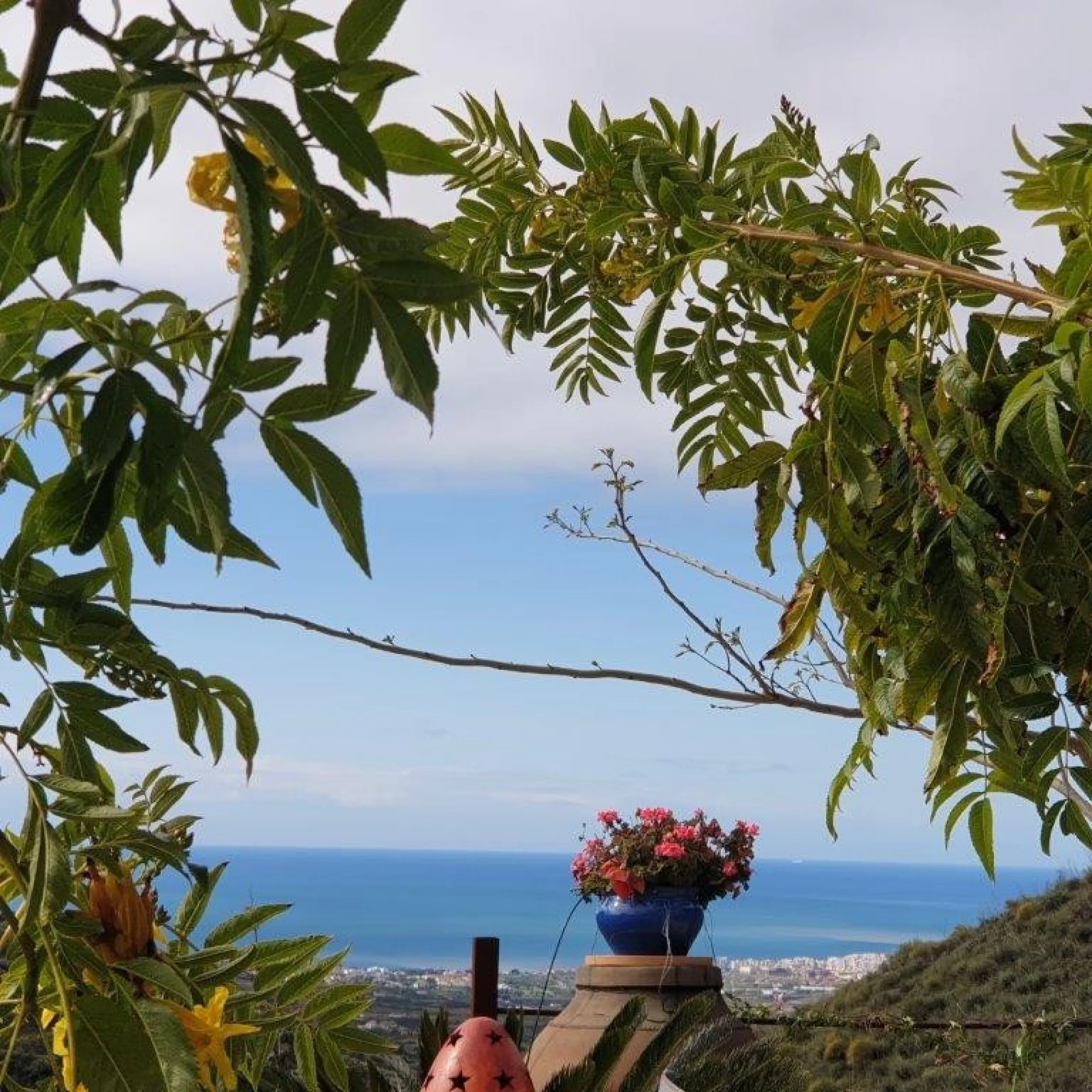 You are looking for a large villa with a heated swimming pool, neatly hidden nearly at the top of a mountain, surrounded by nature with breath-taking views of the valley up to the sea and the village of Arenas? This might just be what you are looking for.