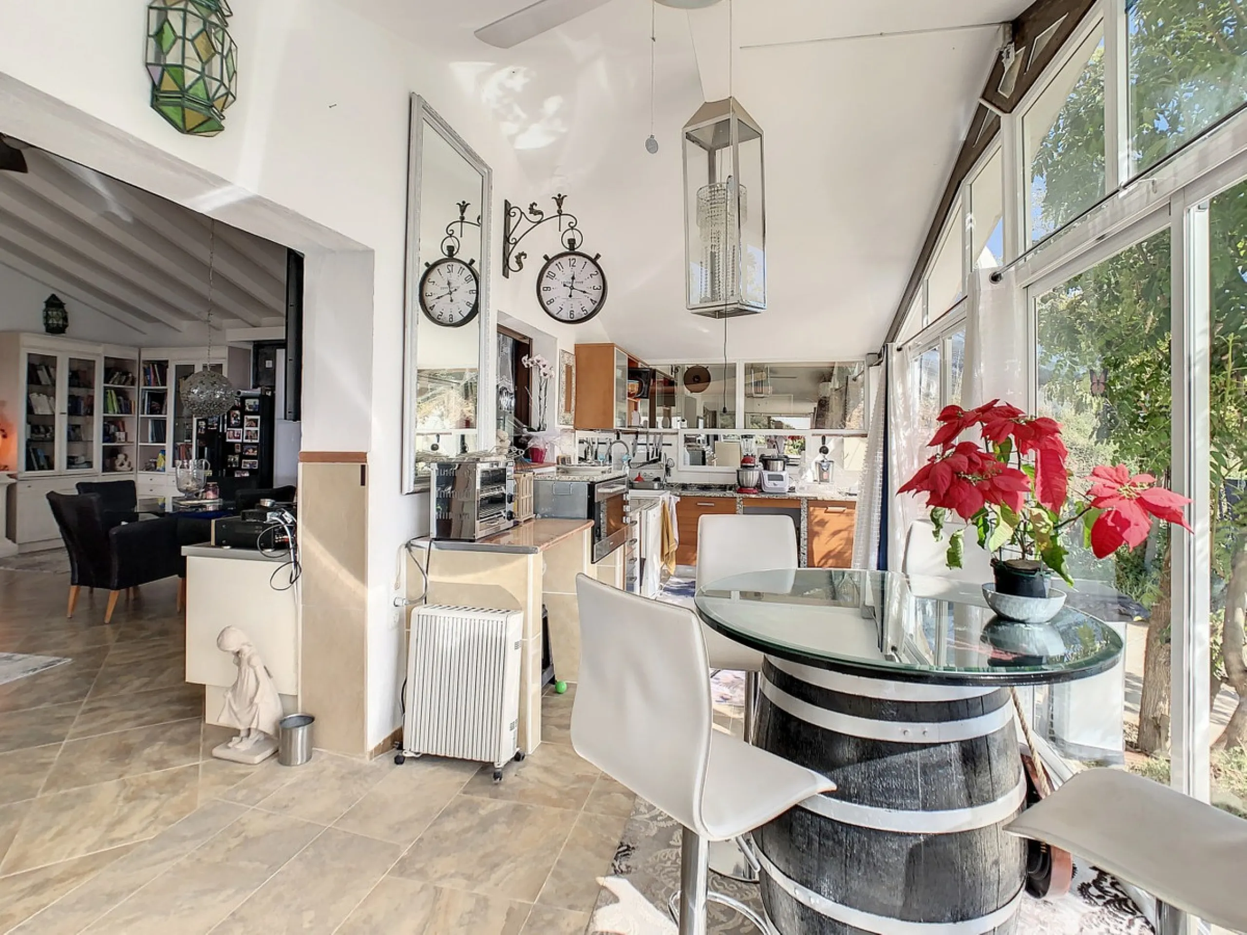 You are looking for a large villa with a heated swimming pool, neatly hidden nearly at the top of a mountain, surrounded by nature with breath-taking views of the valley up to the sea and the village of Arenas? This might just be what you are looking for.