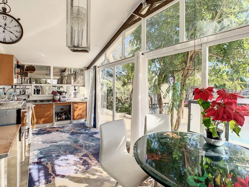 You are looking for a large villa with a heated swimming pool, neatly hidden nearly at the top of a mountain, surrounded by nature with breath-taking views of the valley up to the sea and the village of Arenas? This might just be what you are looking for.