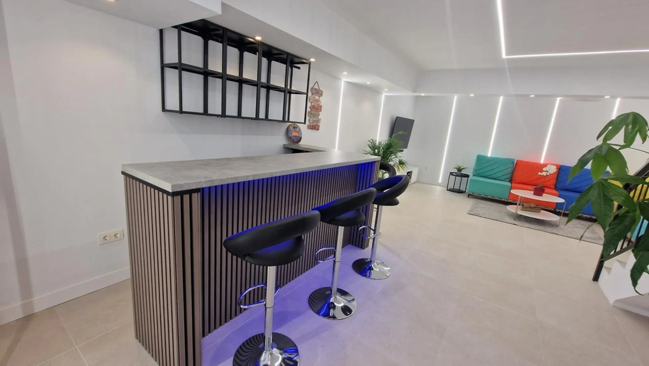 Corner Townhouse of Recent Construction in Alhaurín de la Torre