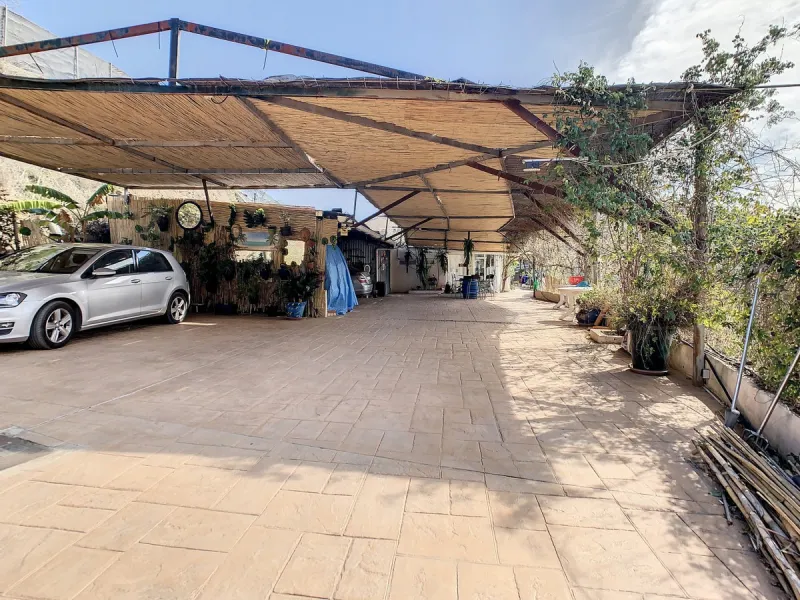 You are looking for a large villa with a heated swimming pool, neatly hidden nearly at the top of a mountain, surrounded by nature with breath-taking views of the valley up to the sea and the village of Arenas? This might just be what you are looking for.