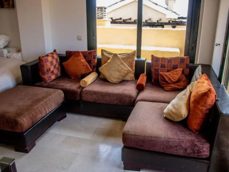 3 Bedrooms, 3 Bathrooms, Built 300 m², Terrace 60 m².