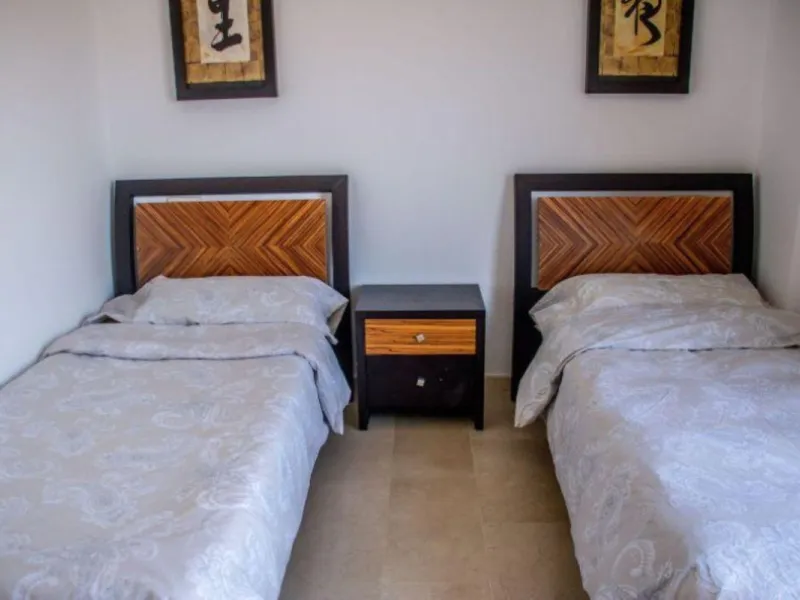3 Bedrooms, 3 Bathrooms, Built 300 m², Terrace 60 m².