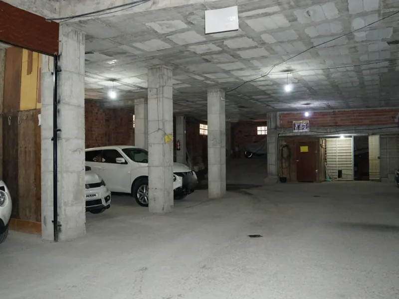 Are you looking for an investment in one of the areas with the best views in Vélez Málaga? If that is so, this property is for you. With all the projects already approved and sufficient space for 9 apartments and 11 parking spots. The project is made up b