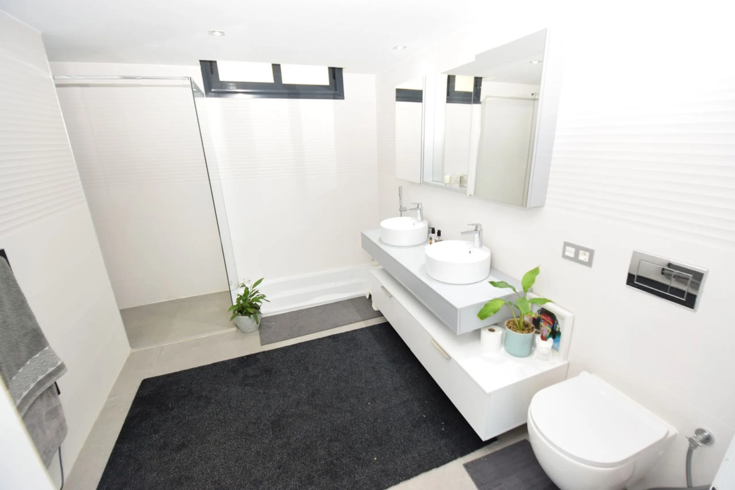 House - Detached Villa в продаже в Mijas, Málaga. В доме 4 спален и 3 ванных комнат. Площадь дома 252 м². Площадь участка 1853 м²