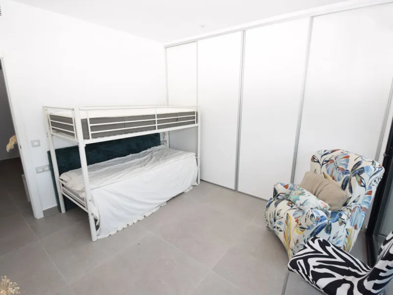 House - Detached Villa в продаже в Mijas, Málaga. В доме 4 спален и 3 ванных комнат. Площадь дома 252 м². Площадь участка 1853 м²