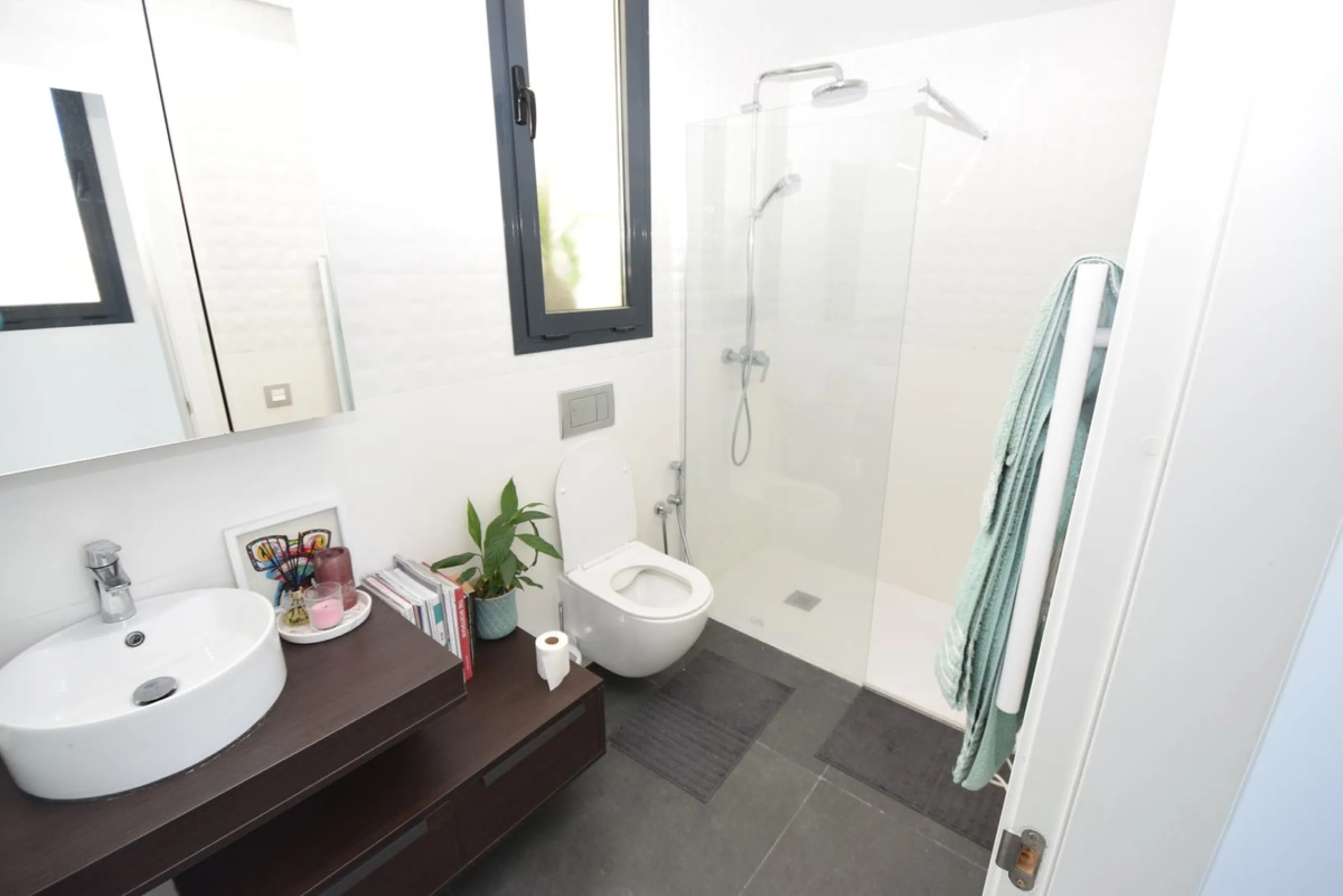 House - Detached Villa в продаже в Mijas, Málaga. В доме 4 спален и 3 ванных комнат. Площадь дома 252 м². Площадь участка 1853 м²
