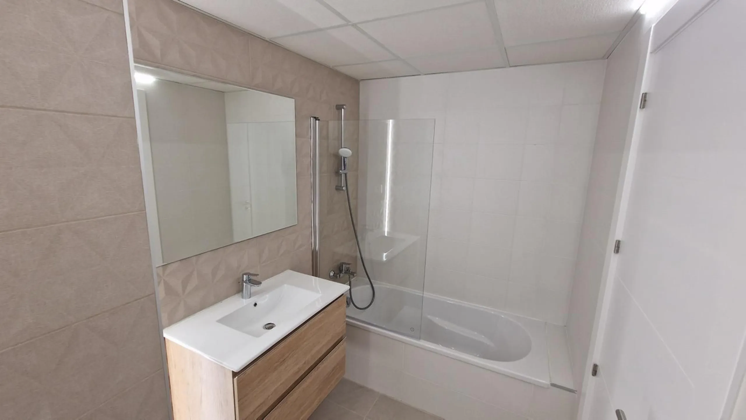 Corner Townhouse of Recent Construction in Alhaurín de la Torre