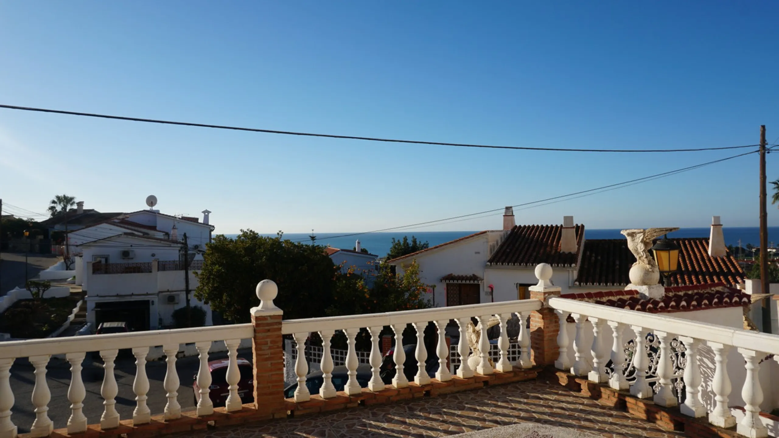 This beautiful property is perfect for anyone who wants to invest in a big family house with a lot of potential and different possibilities. Or for someone who is looking to open a B&B style business. The property is made up by 10 apartments which are com