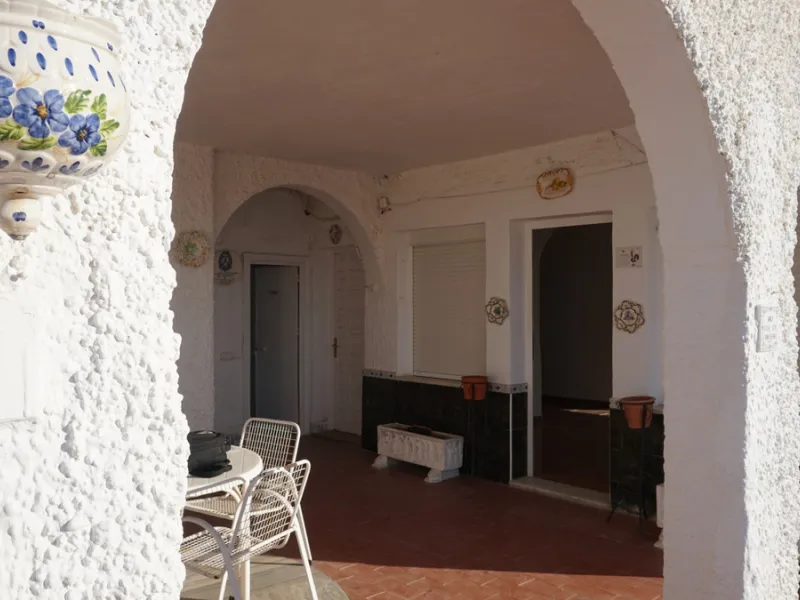 This beautiful property is perfect for anyone who wants to invest in a big family house with a lot of potential and different possibilities. Or for someone who is looking to open a B&B style business. The property is made up by 10 apartments which are com