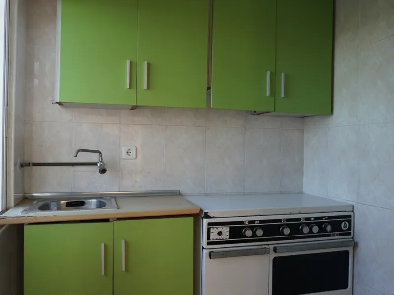 This beautiful property is perfect for anyone who wants to invest in a big family house with a lot of potential and different possibilities. Or for someone who is looking to open a B&B style business. The property is made up by 10 apartments which are com