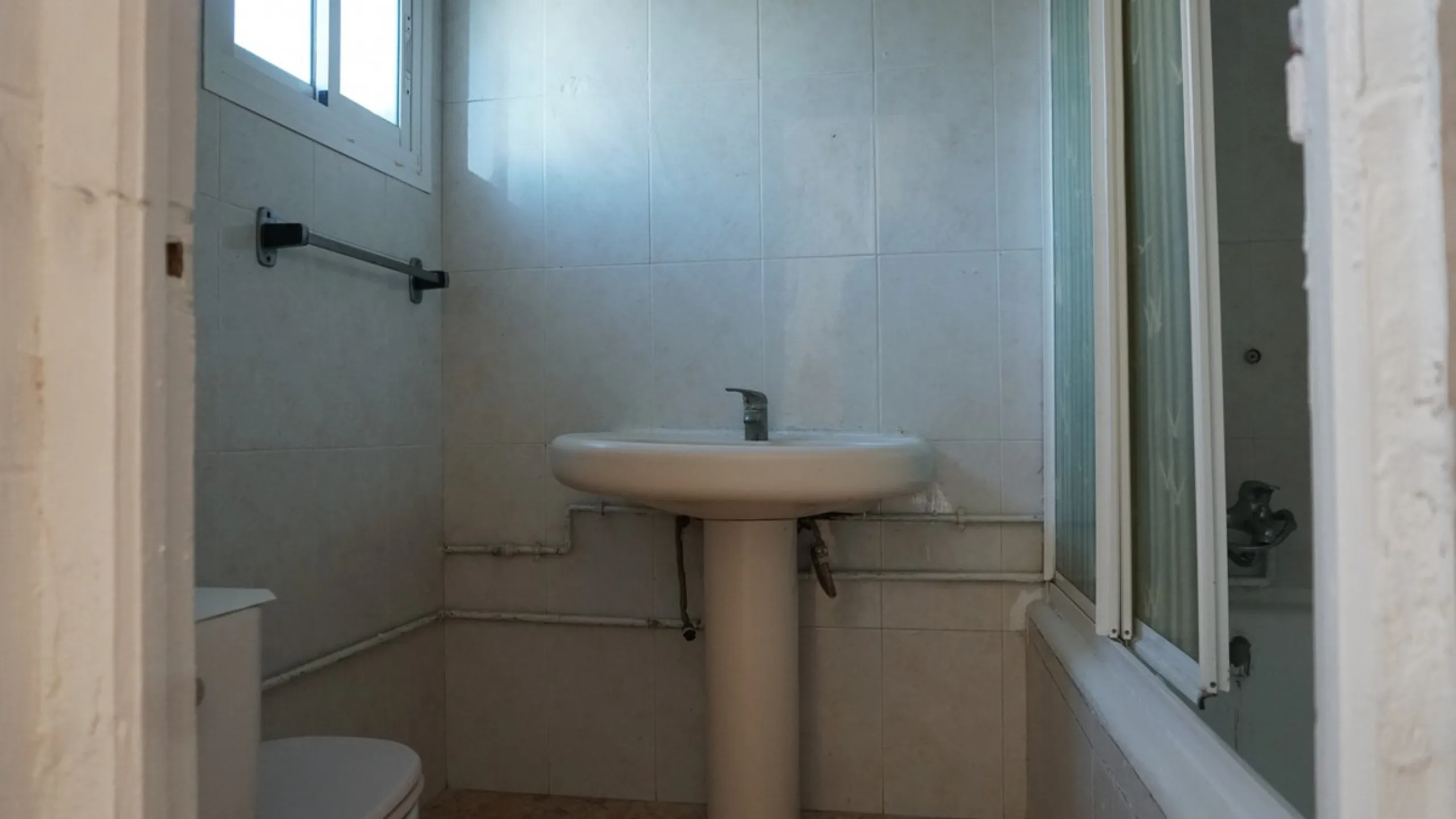This beautiful property is perfect for anyone who wants to invest in a big family house with a lot of potential and different possibilities. Or for someone who is looking to open a B&B style business. The property is made up by 10 apartments which are com