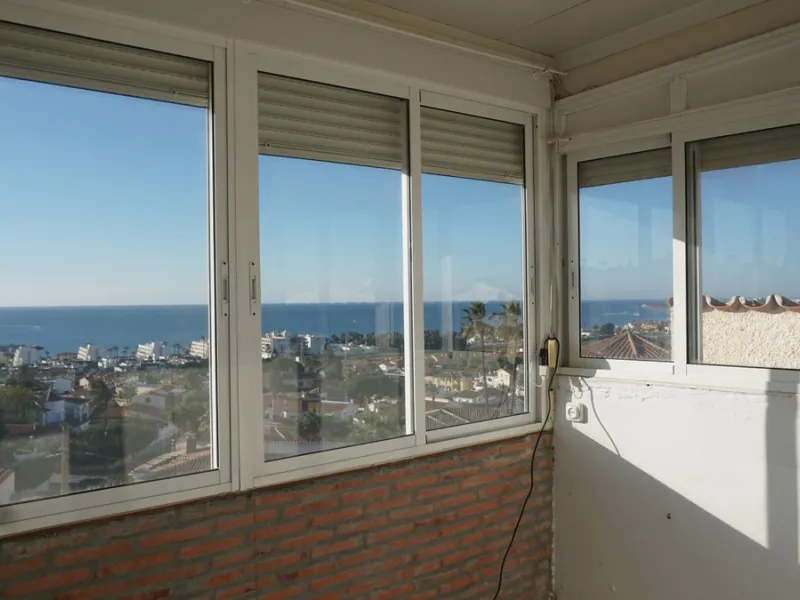 This beautiful property is perfect for anyone who wants to invest in a big family house with a lot of potential and different possibilities. Or for someone who is looking to open a B&B style business. The property is made up by 10 apartments which are com