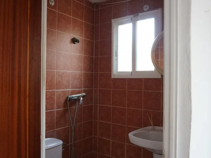 This beautiful property is perfect for anyone who wants to invest in a big family house with a lot of potential and different possibilities. Or for someone who is looking to open a B&B style business. The property is made up by 10 apartments which are com