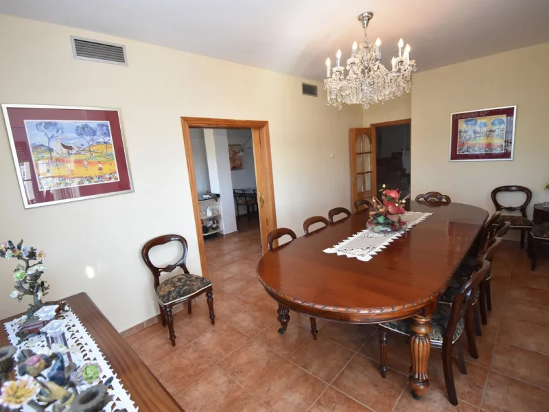 Beautiful 4 bedroom Villa close to the idyllic white washed Village of Mijas! Secluded elevated position enjoying amazing coastal views! Private pool, many sunny terraces and built to a high specification - TRULY MUST BE SEEN TO BE APPRECIATED!