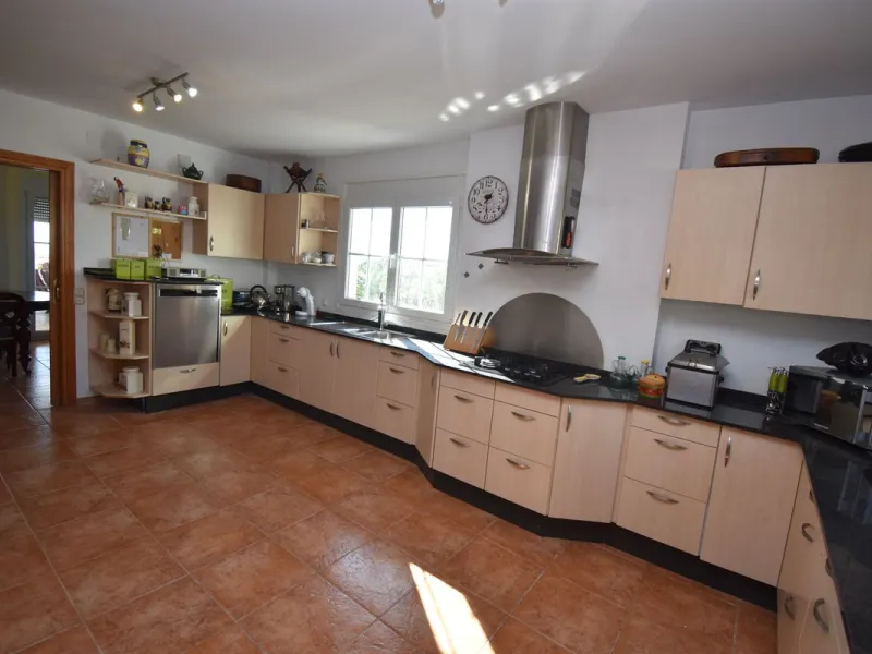 Beautiful 4 bedroom Villa close to the idyllic white washed Village of Mijas! Secluded elevated position enjoying amazing coastal views! Private pool, many sunny terraces and built to a high specification - TRULY MUST BE SEEN TO BE APPRECIATED!