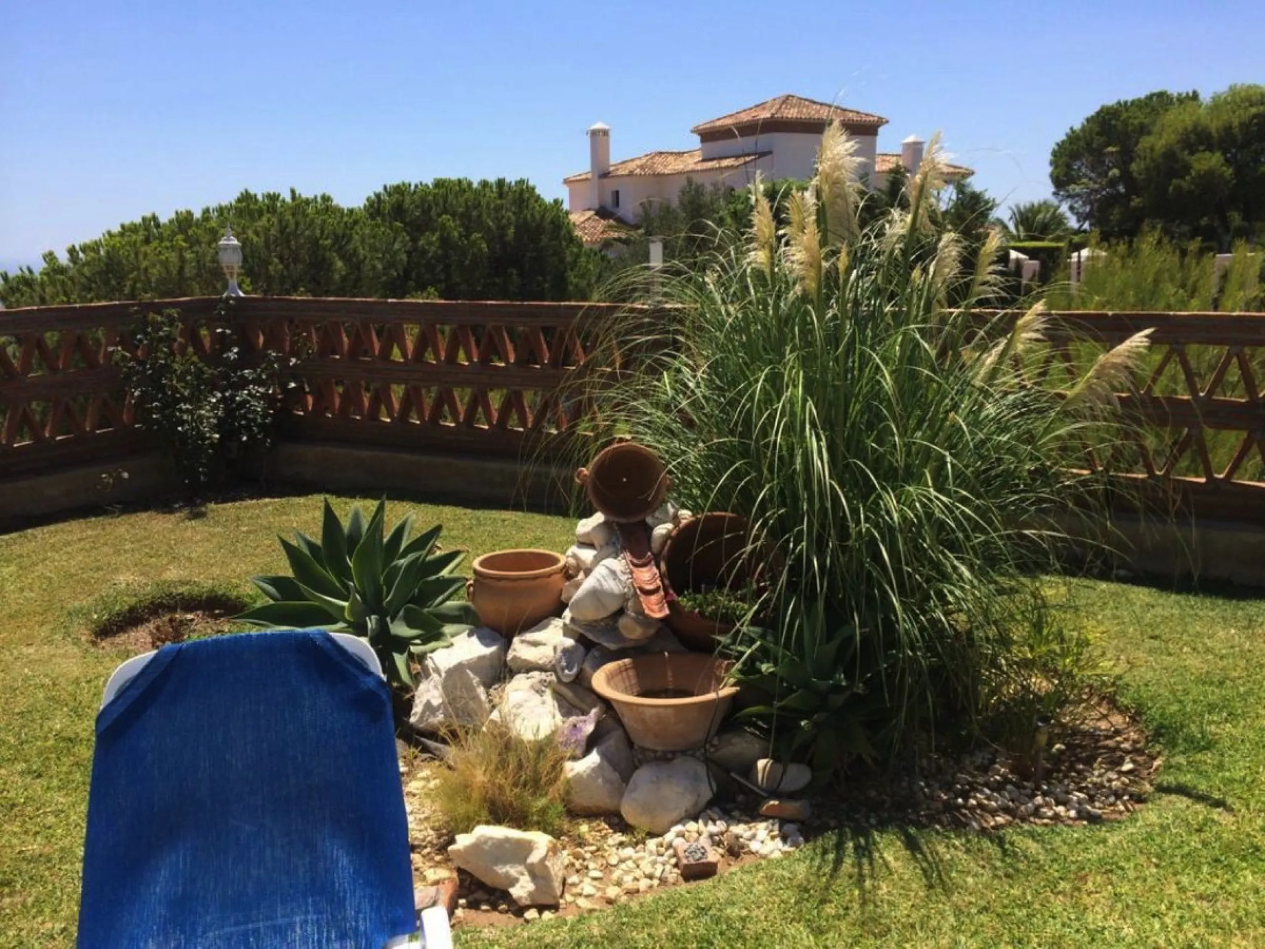 Beautiful 4 bedroom Villa close to the idyllic white washed Village of Mijas! Secluded elevated position enjoying amazing coastal views! Private pool, many sunny terraces and built to a high specification - TRULY MUST BE SEEN TO BE APPRECIATED!