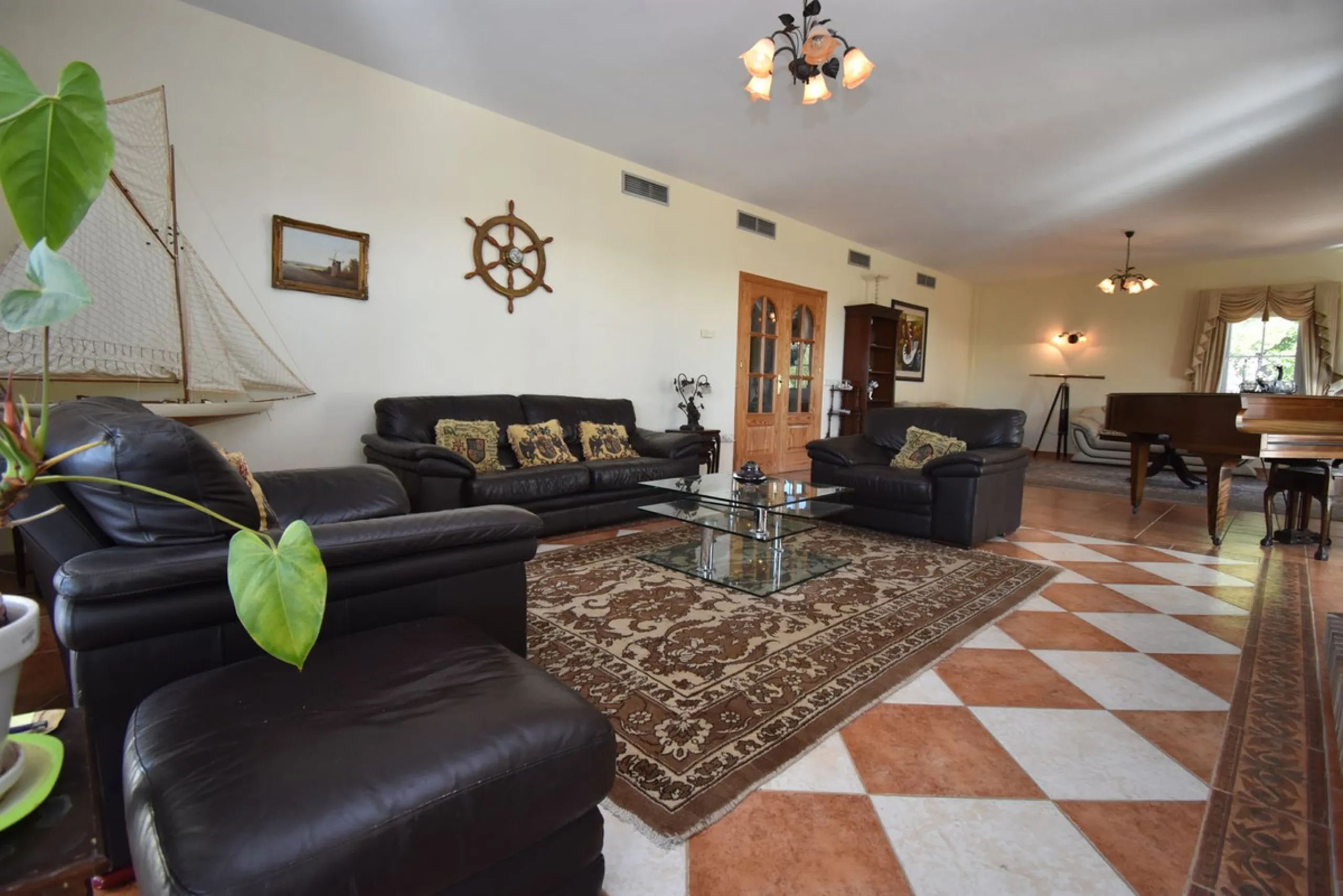 Beautiful 4 bedroom Villa close to the idyllic white washed Village of Mijas! Secluded elevated position enjoying amazing coastal views! Private pool, many sunny terraces and built to a high specification - TRULY MUST BE SEEN TO BE APPRECIATED!