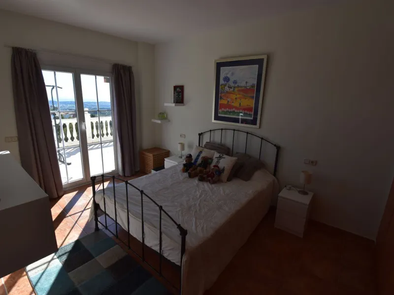 Beautiful 4 bedroom Villa close to the idyllic white washed Village of Mijas! Secluded elevated position enjoying amazing coastal views! Private pool, many sunny terraces and built to a high specification - TRULY MUST BE SEEN TO BE APPRECIATED!
