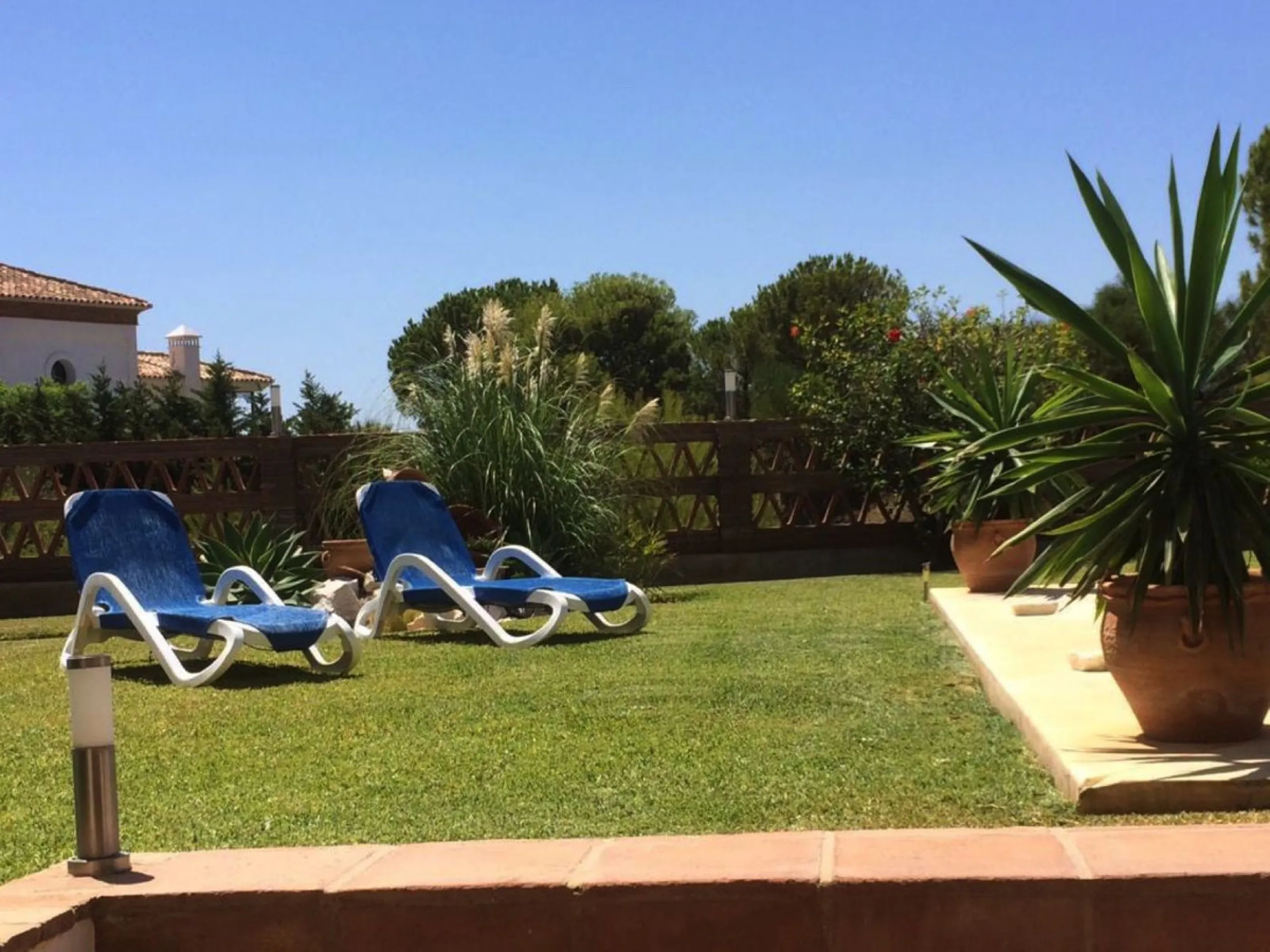 Beautiful 4 bedroom Villa close to the idyllic white washed Village of Mijas! Secluded elevated position enjoying amazing coastal views! Private pool, many sunny terraces and built to a high specification - TRULY MUST BE SEEN TO BE APPRECIATED!