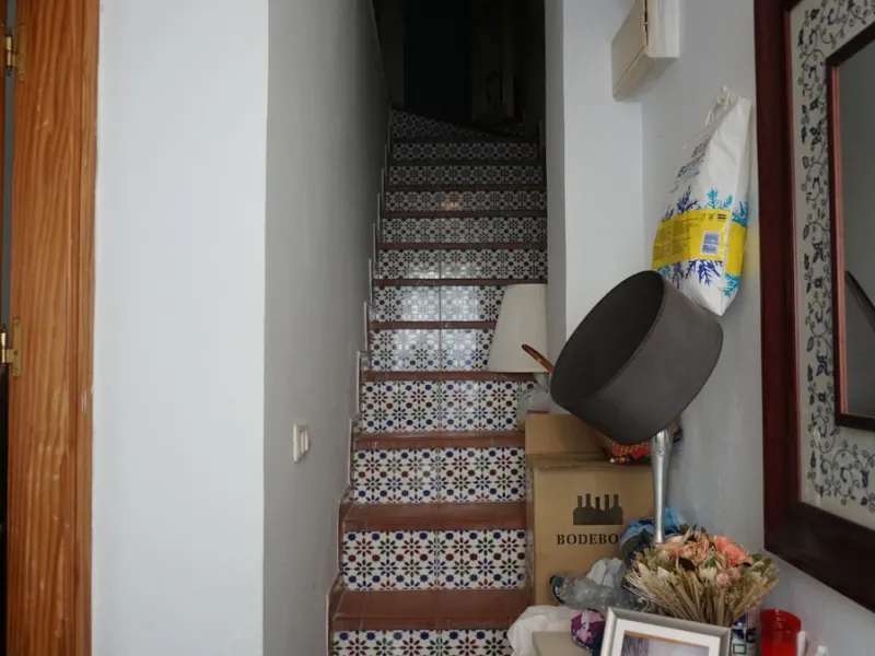 (Не указывайте контактные данные)