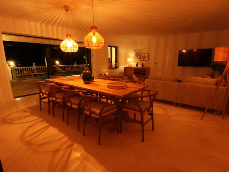Villa Mariposa, the perfect mix between Scandinavian and Andalusian style. It is one of the most beautiful and practical houses in La Capellanía, with the main house all in one level and with breathtaking sea views from almost everywhere on the plot and i