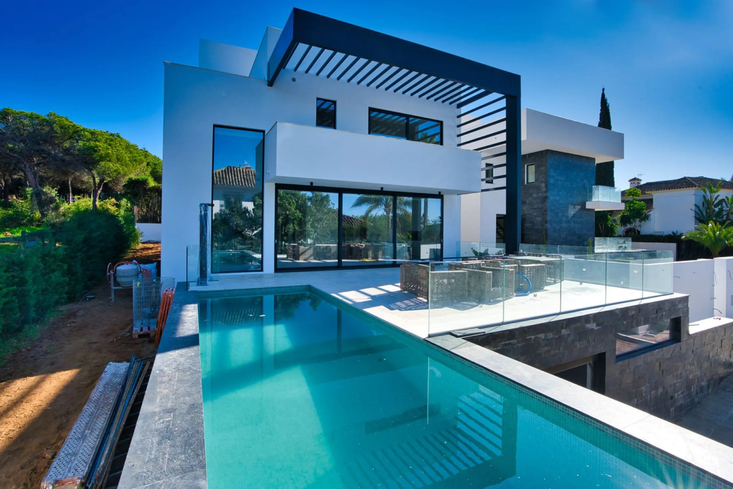 ABOUT THE VILLA