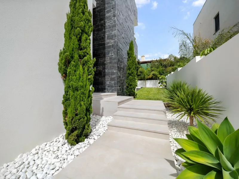 ABOUT THE VILLA