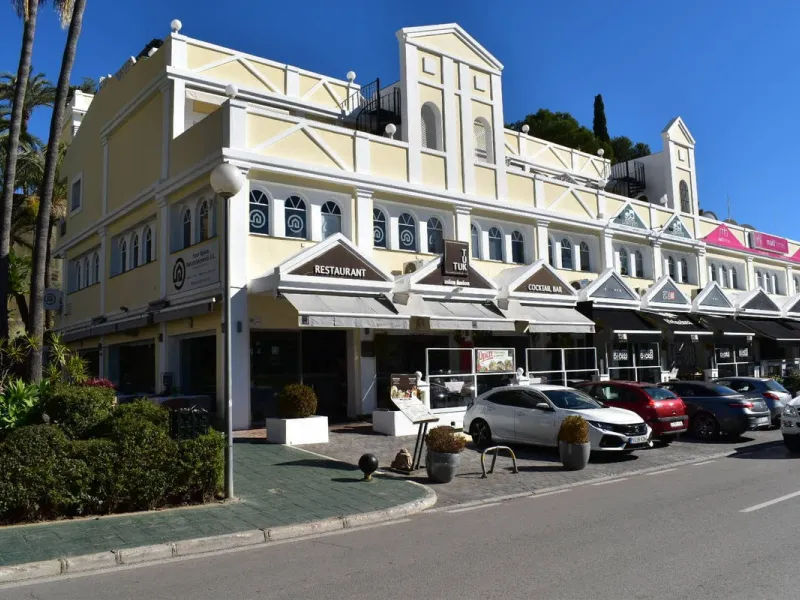 Commercial - Office в продаже в Marbella, Málaga. Площадь дома 191 м²